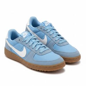 Nike Blue Gum Sole Sneakers Youth 4Y (Women’s 6 Equivalent)23 cm Low Top Casual